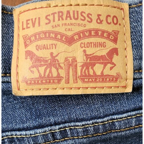 Levi's Jeans Women 10S Short Bootcut Mid Rise Medium Wash Denim - Picture 10 of 16